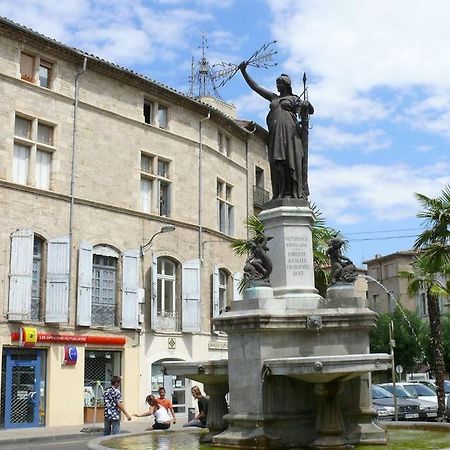 Historical Center Of Pezenas Apartment Exterior foto