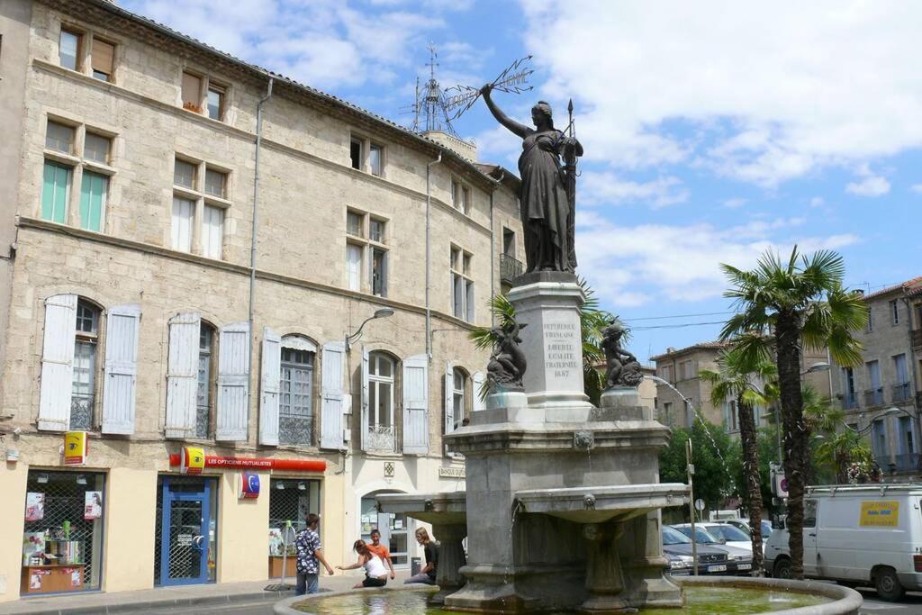 Historical Center Of Pezenas Apartment Exterior foto